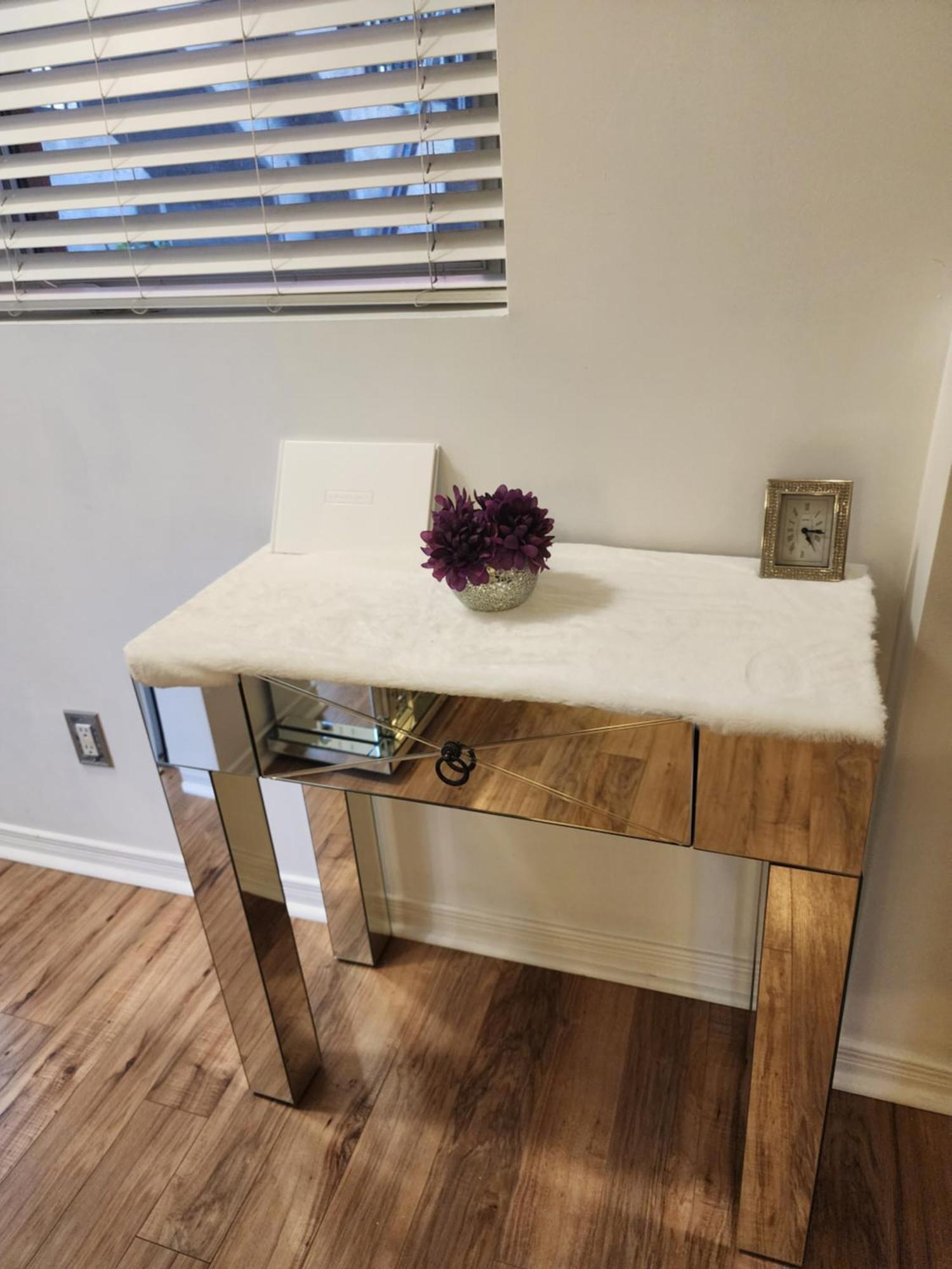 Beautiful Townhouse Near Yorkdale Mall, Wilson Subway Apartment โตรอนโต ภายนอก รูปภาพ
